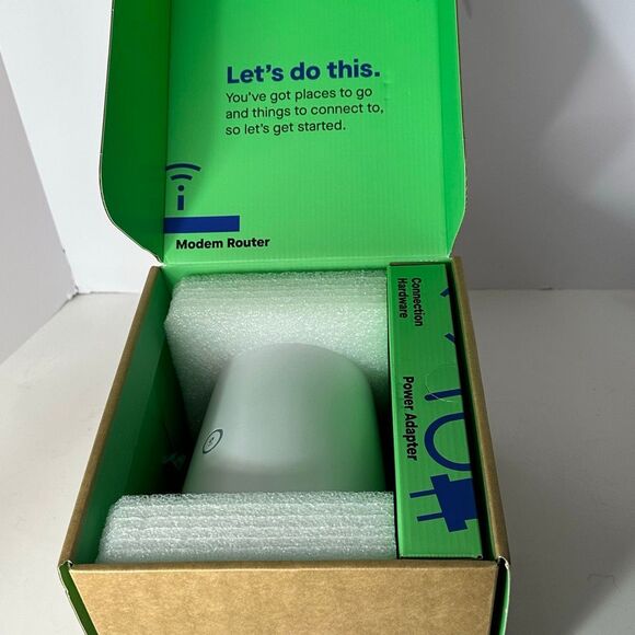 Centurylink C4000LG  Wi-Fi 6 Router - Picture 3 of 10